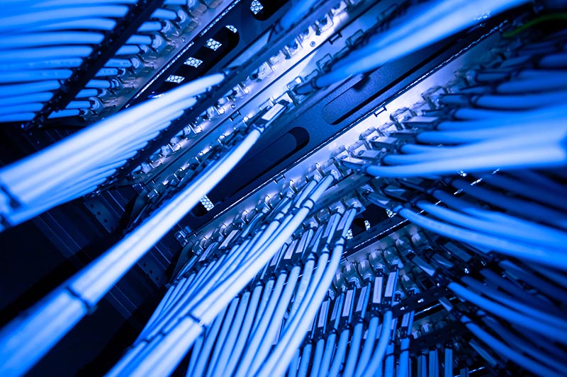 פאנל ניהולי לסיבים אופטיים Data Center עם סידור כבלים פנימי